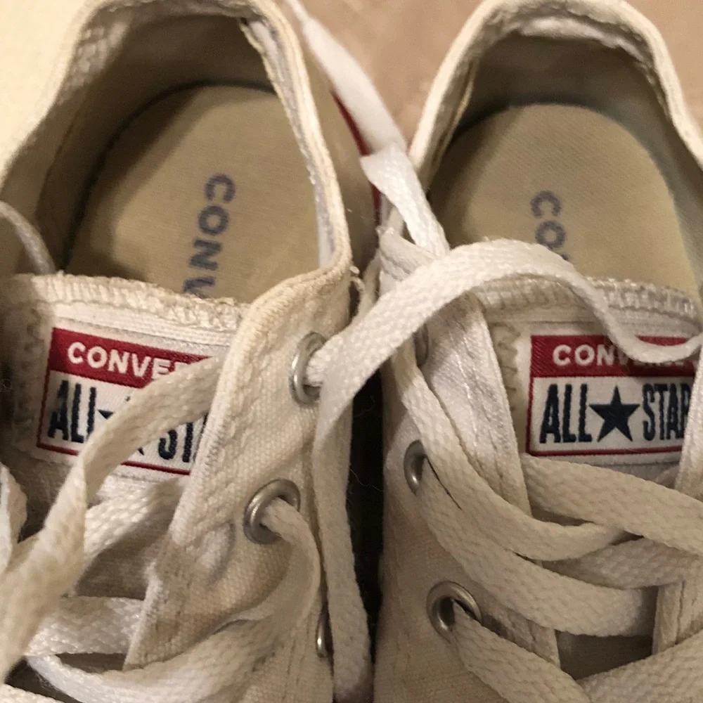 Converse Kids Low-Top Sneakers in White with Red Trim